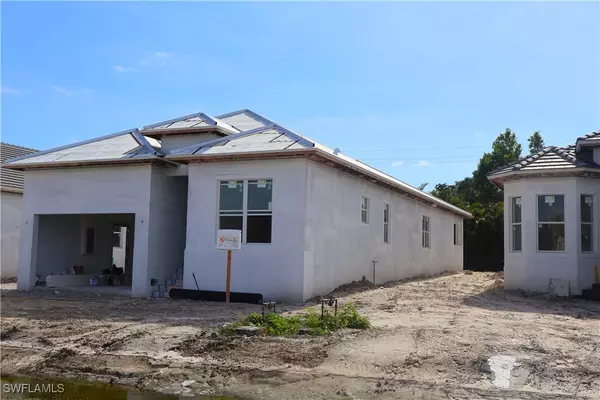 2553 Linda DR, Naples, FL 34112