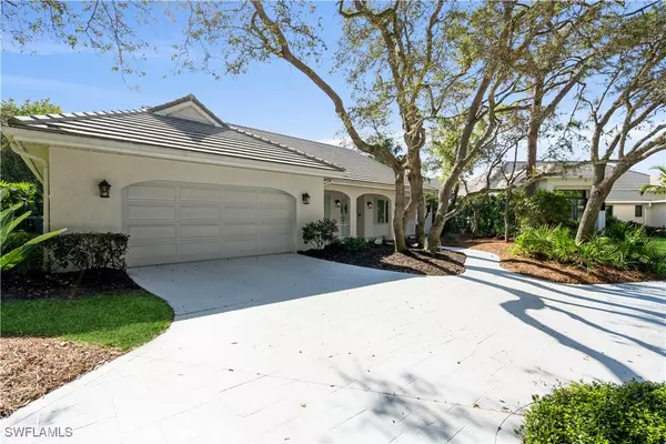 Naples, FL 34108-8552,816 Turkey Oak LN E