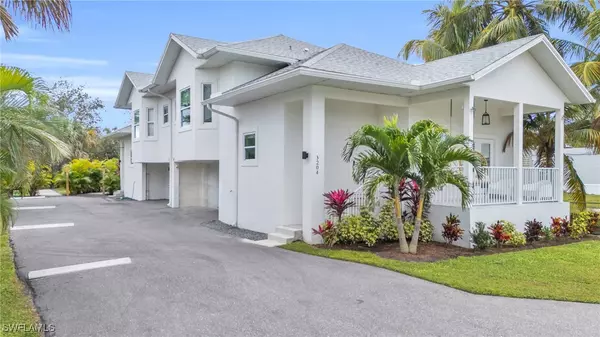 3204 Karen DR, Naples, FL 34112