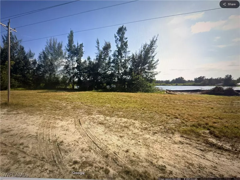 1628 SW 4th ST, Cape Coral, FL 33991