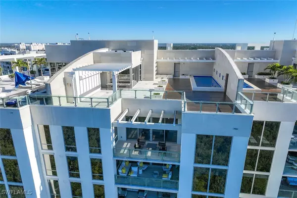 Naples, FL 34108,6897 Grenadier BLVD #PH-3