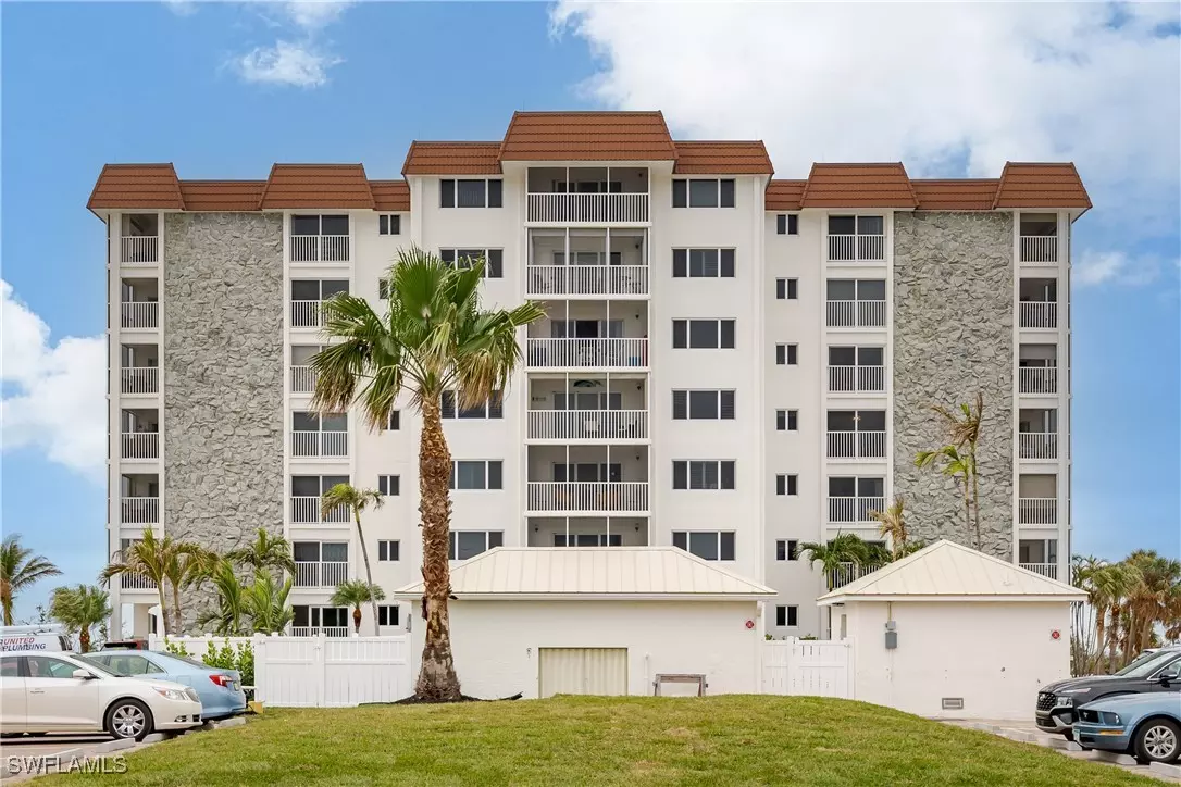 Fort Myers Beach, FL 33931,6900 ESTERO BLVD #401