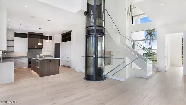 Naples, FL 34104,1798 Holiday LN