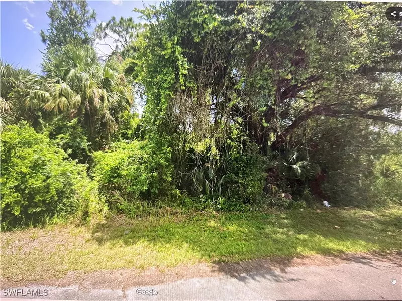 March LN, Labelle, FL 33935