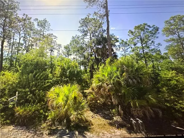 1511 Palmetto AVE, Lehigh Acres, FL 33972