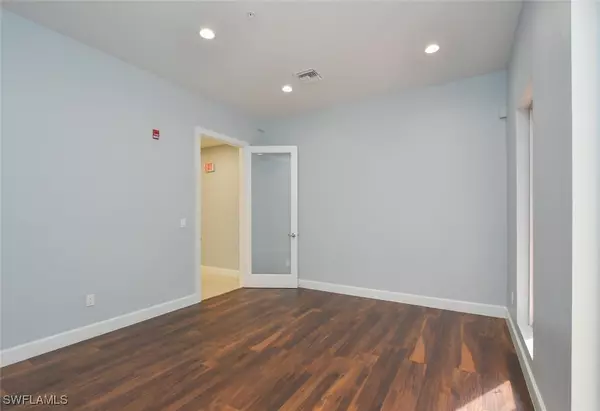 2401 FIRST ST #250, Fort Myers, FL 33901