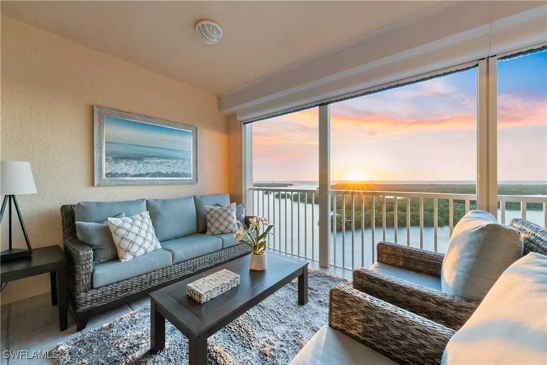 Naples, FL 34110,445 Dockside DR #B903