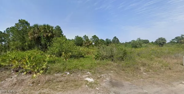 519 Trinity ST E, Lehigh Acres, FL 33974