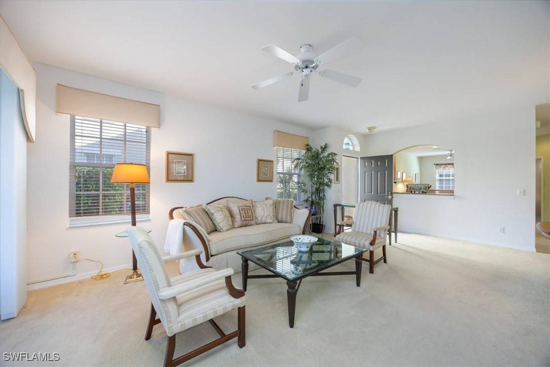 Naples, FL 34110,5685 Heron LN #304