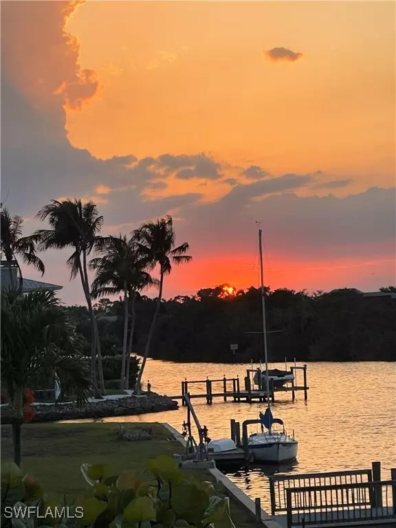 Bonita Springs, FL 34134,3766 Riviera CIR