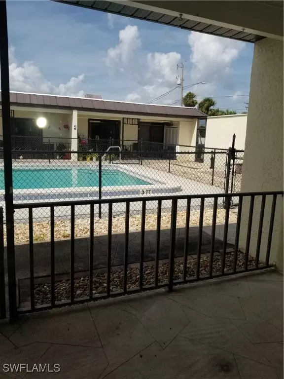 Cape Coral, FL 33914,4516 Santa Barbara BLVD #2