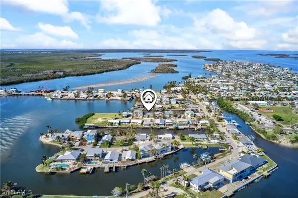 Matlacha, FL 33993,2606 Second ST