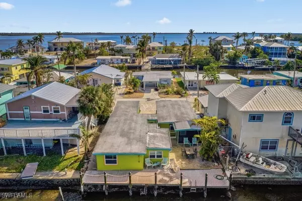 Matlacha, FL 33993,2606 Second ST