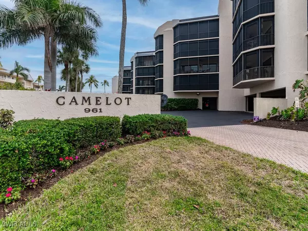 Marco Island, FL 34145,961 Collier CT #209