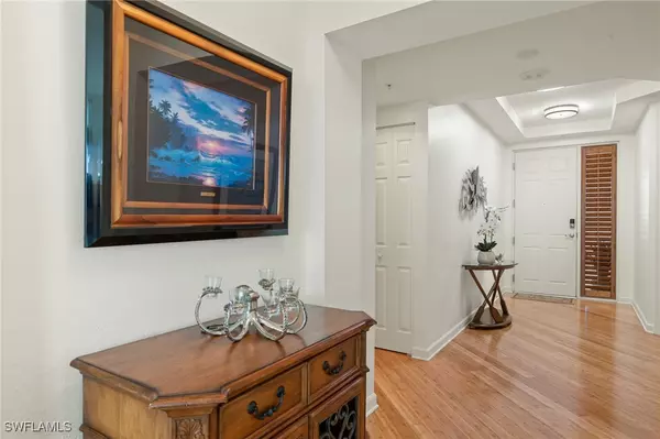 Naples, FL 34110,325 Dunes BLVD #703