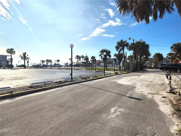 Fort Myers Beach, FL 33931,1351 Santos RD