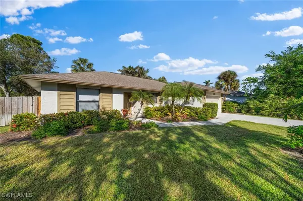 Naples, FL 34104,2451 River Reach DR