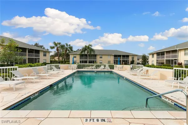 Naples, FL 34104,662 Squire CIR #103