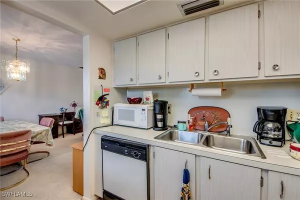 North Fort Myers, FL 33903,1432 Tropic TER #1432