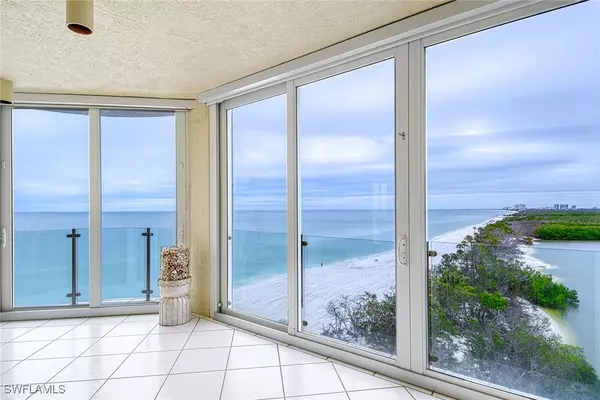 Naples, FL 34103,10 Seagate DR #6N