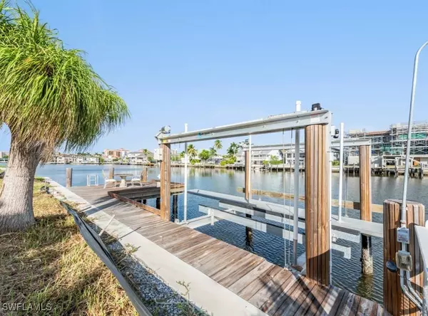Naples, FL 34108,361 Seabee AVE