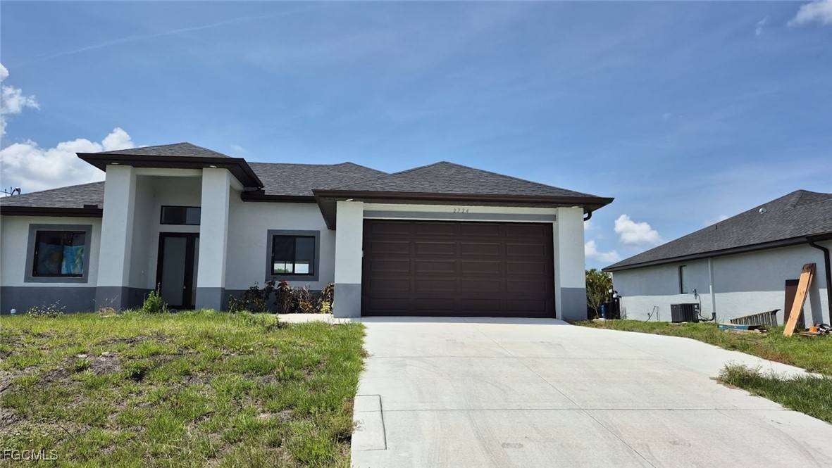 2724 Diplomat Pkwy W, Cape Coral, FL 33993
