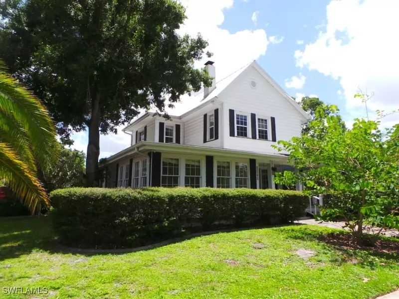 2703 McGregor BLVD, Fort Myers, FL 33901