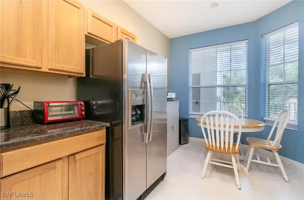 Naples, FL 34120,8217 Parkstone PL #1-206