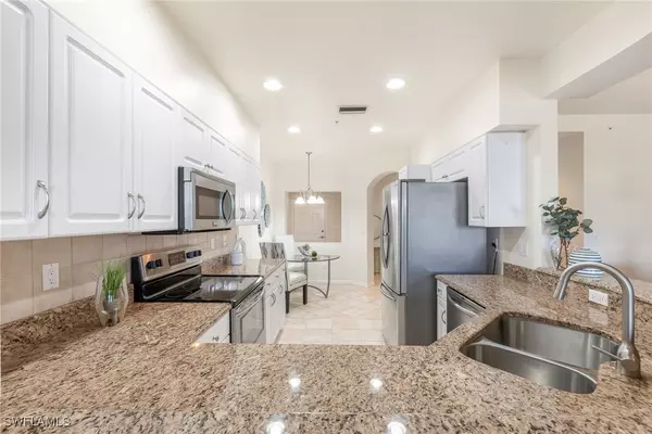 Fort Myers, FL 33908,11120 Harbour Yacht CT #23C