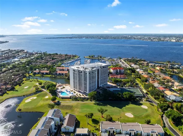 Fort Myers, FL 33919,5260 S Landings DR #304