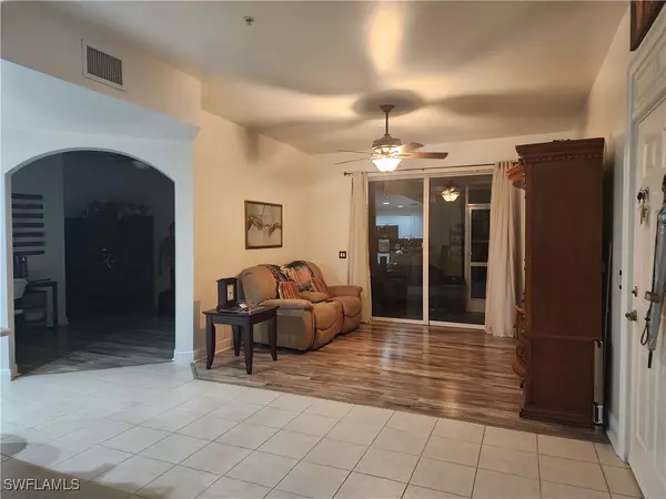 3952 Pomodoro CIR #102, Cape Coral, FL 33909