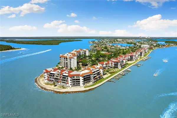 Naples, FL 34113,502 La Peninsula BLVD #502
