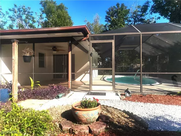 Cape Coral, FL 33990,2014 SE 12th ST