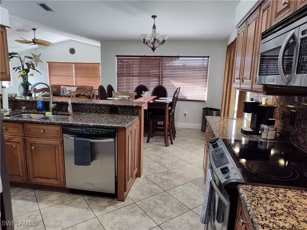 6305 Emerald Pines CIR,  Fort Myers,  FL 33966