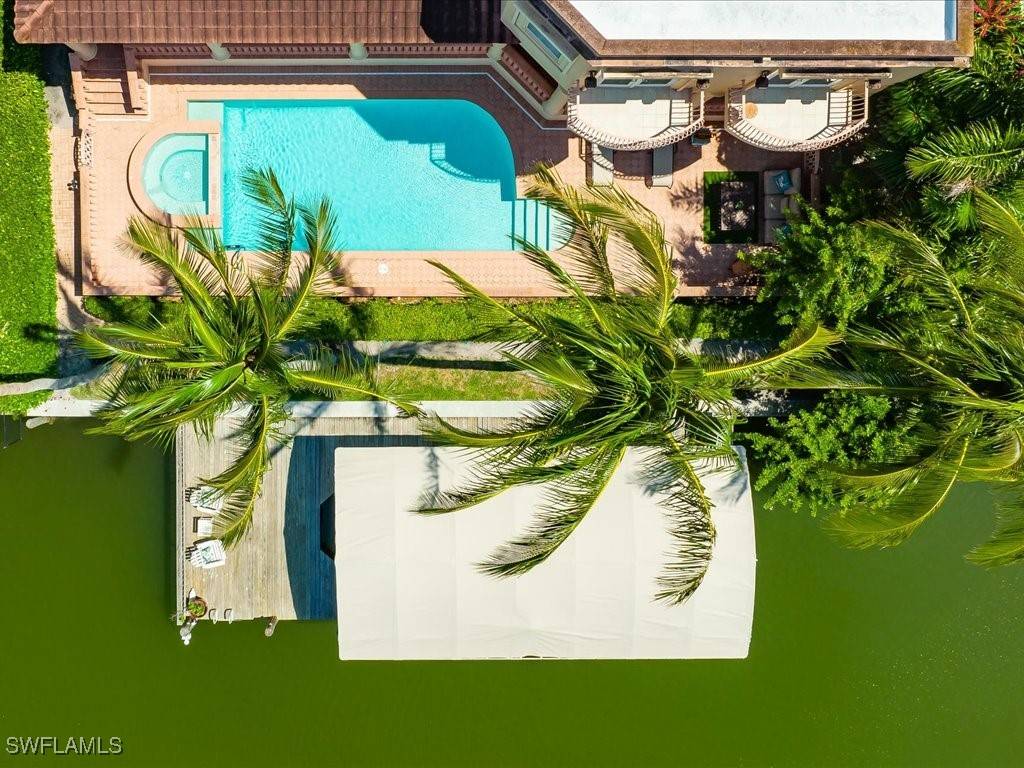239 Channel DR, Naples, FL 34108