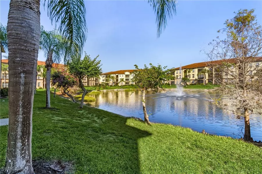 12936 Violino LN #108, Naples, FL 34105