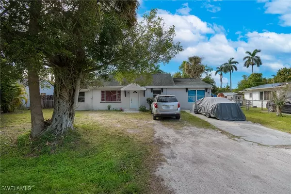 Fort Myers, FL 33905,4408 Poinsettia ST