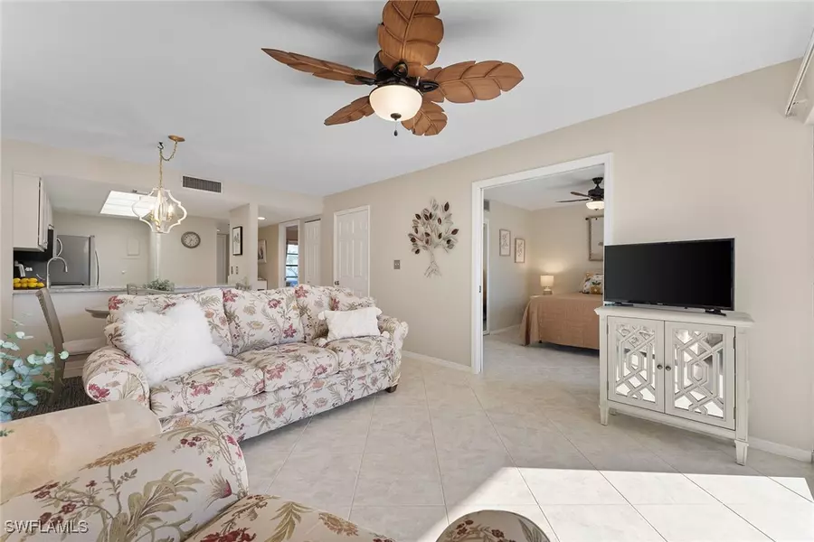 600 Neapolitan WAY #144, Naples, FL 34103