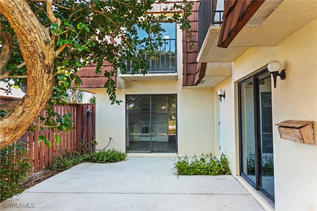 5231 Cedarbend DR #4, Fort Myers, FL 33919