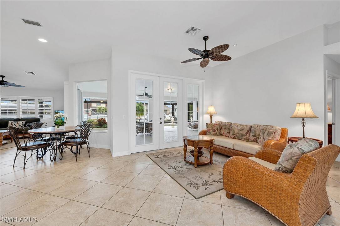 Marco Island, FL 34145,1610 Begonia CT