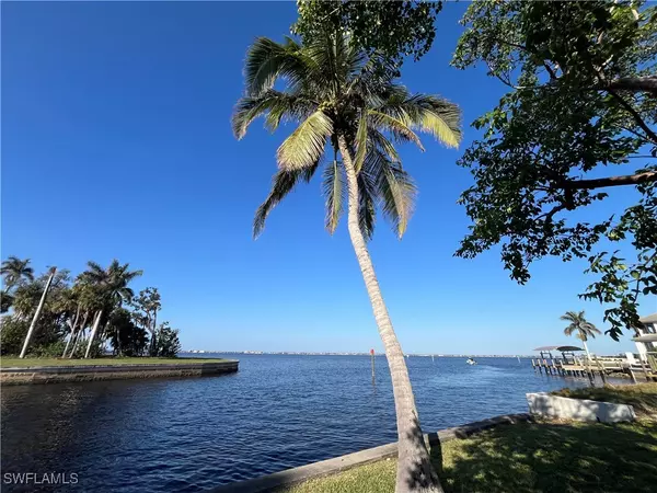 Fort Myers, FL 33919,6932 Old Whiskey Creek DR