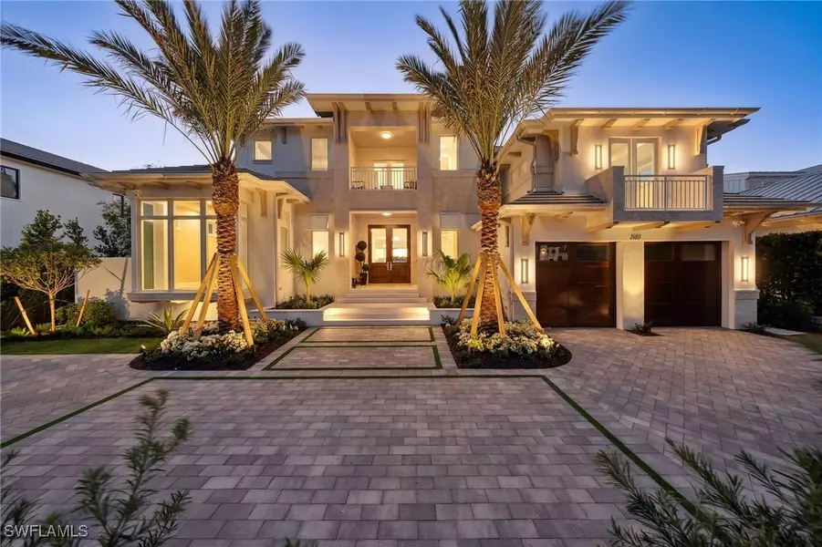 1910 4th ST S, Naples, FL 34102