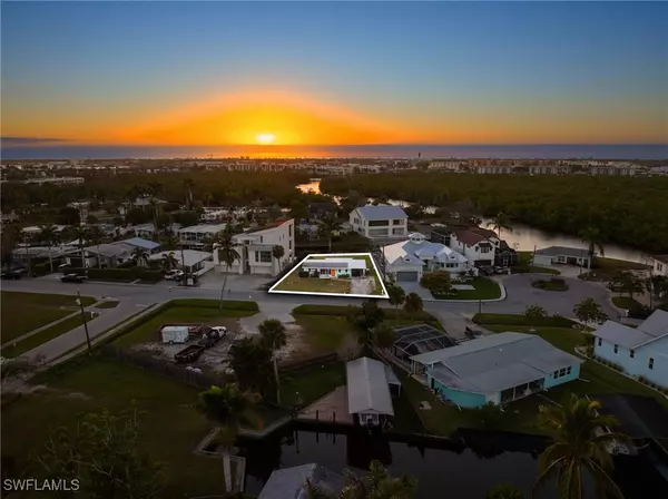 Naples, FL 34104,1796 Holiday LN
