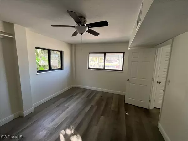 Fort Myers Beach, FL 33931,21551 Madera RD