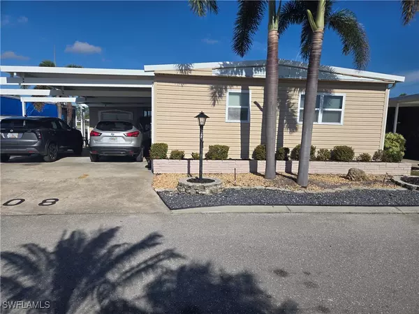 North Fort Myers, FL 33903,308 Crampton LN