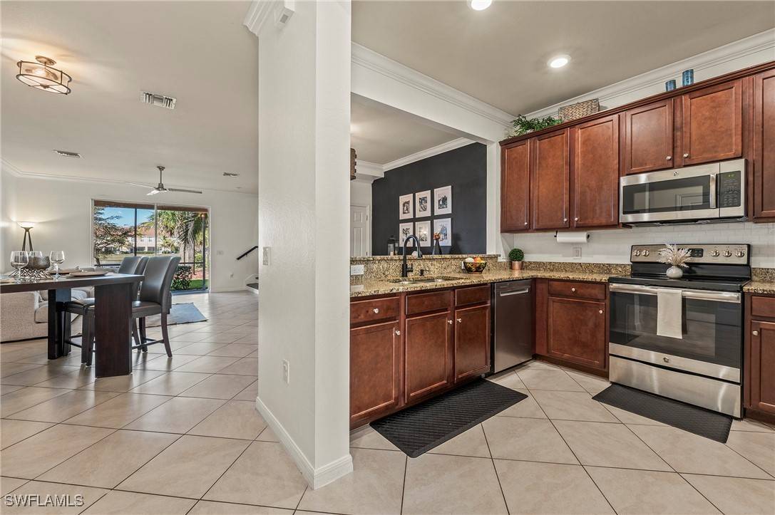 Fort Myers, FL 33966,10137 Via Colomba CIR