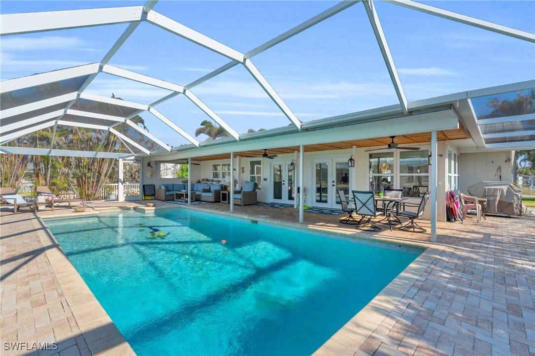 221 Ibis ST, Fort Myers Beach, FL 33931