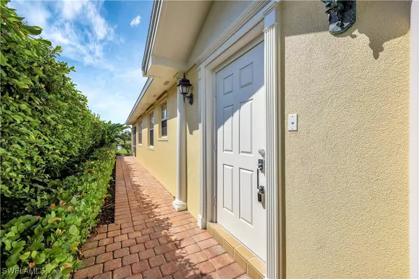 Naples, FL 34119,4255 Redonda LN