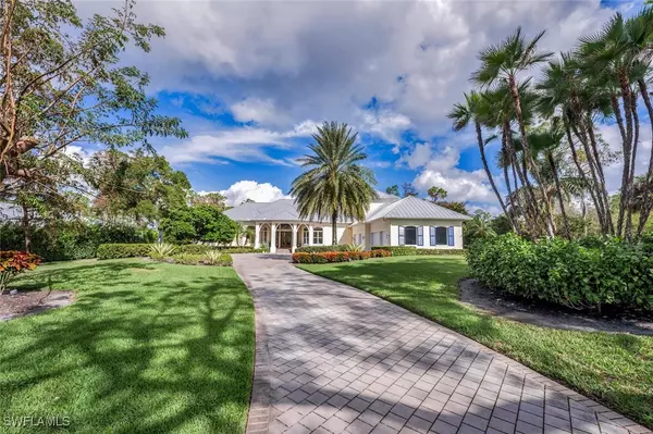 7051 Hunters RD, Naples, FL 34109