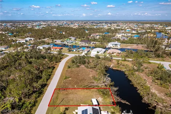 Port Charlotte, FL 33981,9582 Salt Lake ST